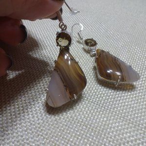 Beautiful "MONTANA AGATE & CARAMEL TOPAZ" Handmade Sterling Dangle Earrings 418B